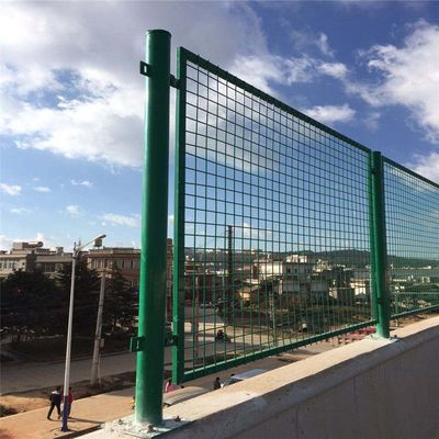 守护安全之线 桥梁护栏网的重要作用与选用