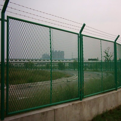 保税区菱形护栏网 守护区域安全的坚实防线